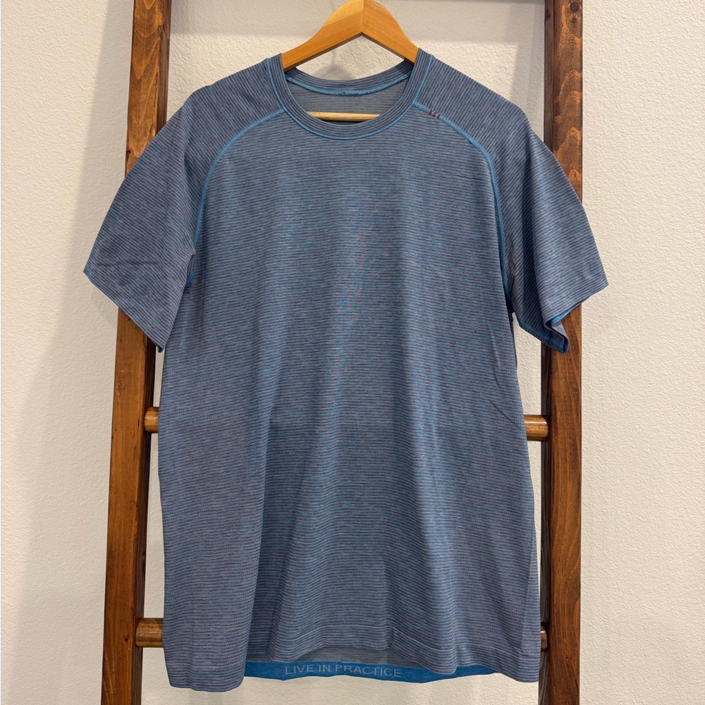 Men's Lululemon Blue Heather Crew Neck Performance T-Shirt